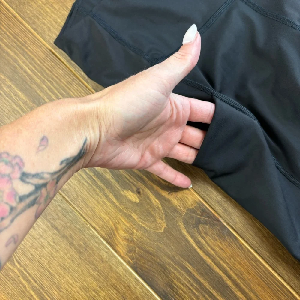 Athleta Ultimate Run 7/8 Tight | Leggings in Black Size XS - Picture 8 of 8